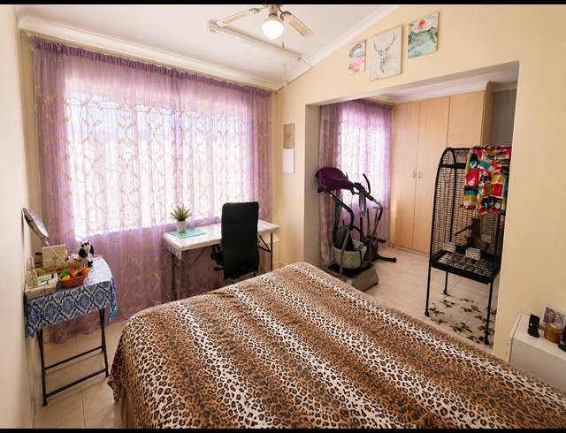 4 BEDROOM HOUSE FOR SALE IN LENASIA